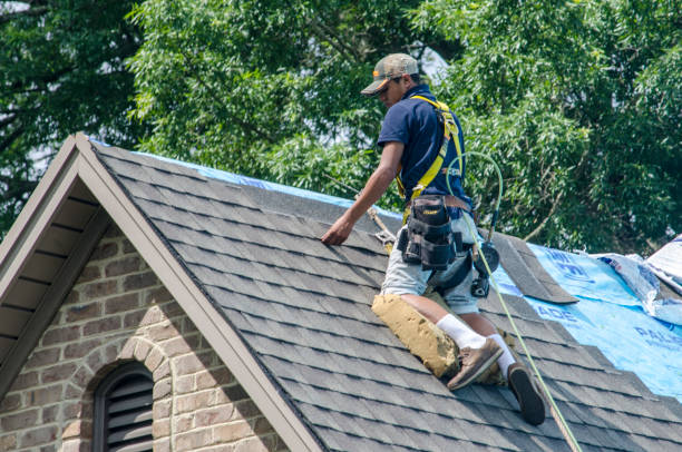Best Flat Roof Repair Services  in Leavittsburg, OH